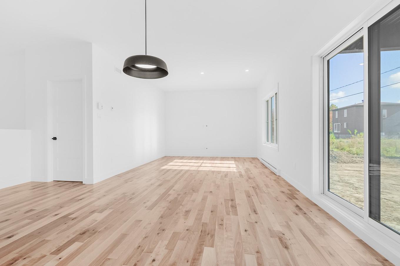 Salon - Rue Gatineau, Québec (La Haute-Saint-Charles), QC - Indoor Photo Showing Other Room