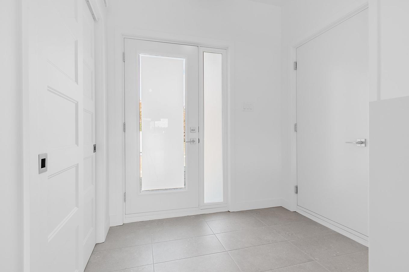 Hall d'entrée/Vestibule - Rue Gatineau, Québec (La Haute-Saint-Charles), QC - Indoor Photo Showing Other Room