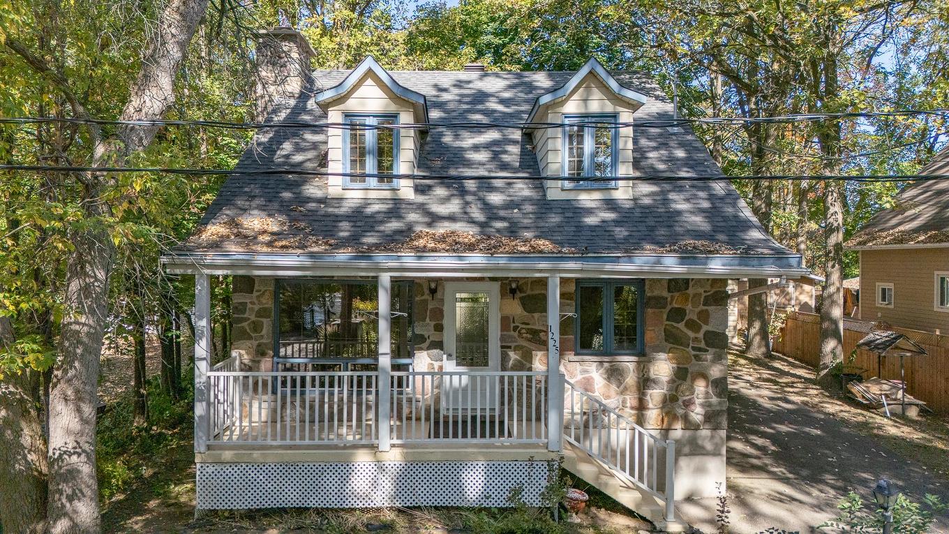 Aerial photo - 1225 Rue Louis, Terrebonne (Terrebonne), QC - Outdoor