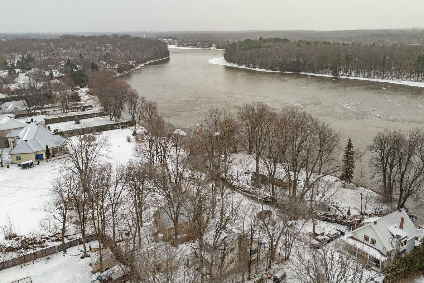 Aerial photo - 1225 Rue Louis, Terrebonne (Terrebonne), QC - Outdoor With View