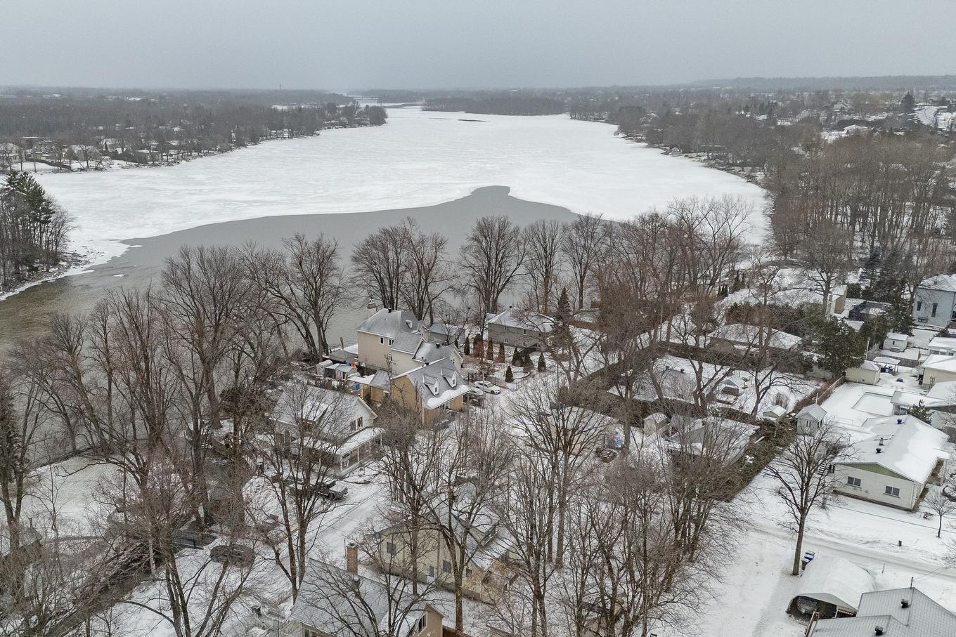Aerial photo - 1225 Rue Louis, Terrebonne (Terrebonne), QC - Outdoor With View