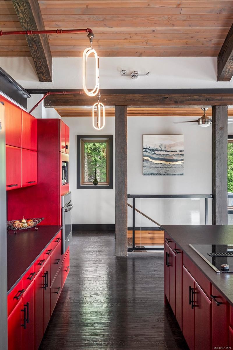 7405 Thornton Hts, Sooke, BC