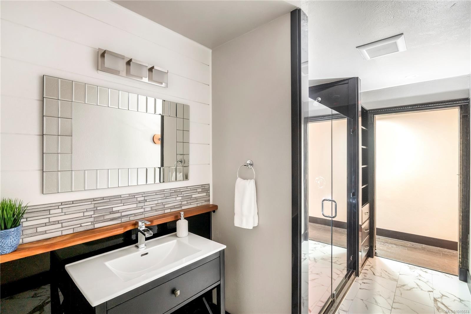 7405 Thornton Hts, Sooke, BC