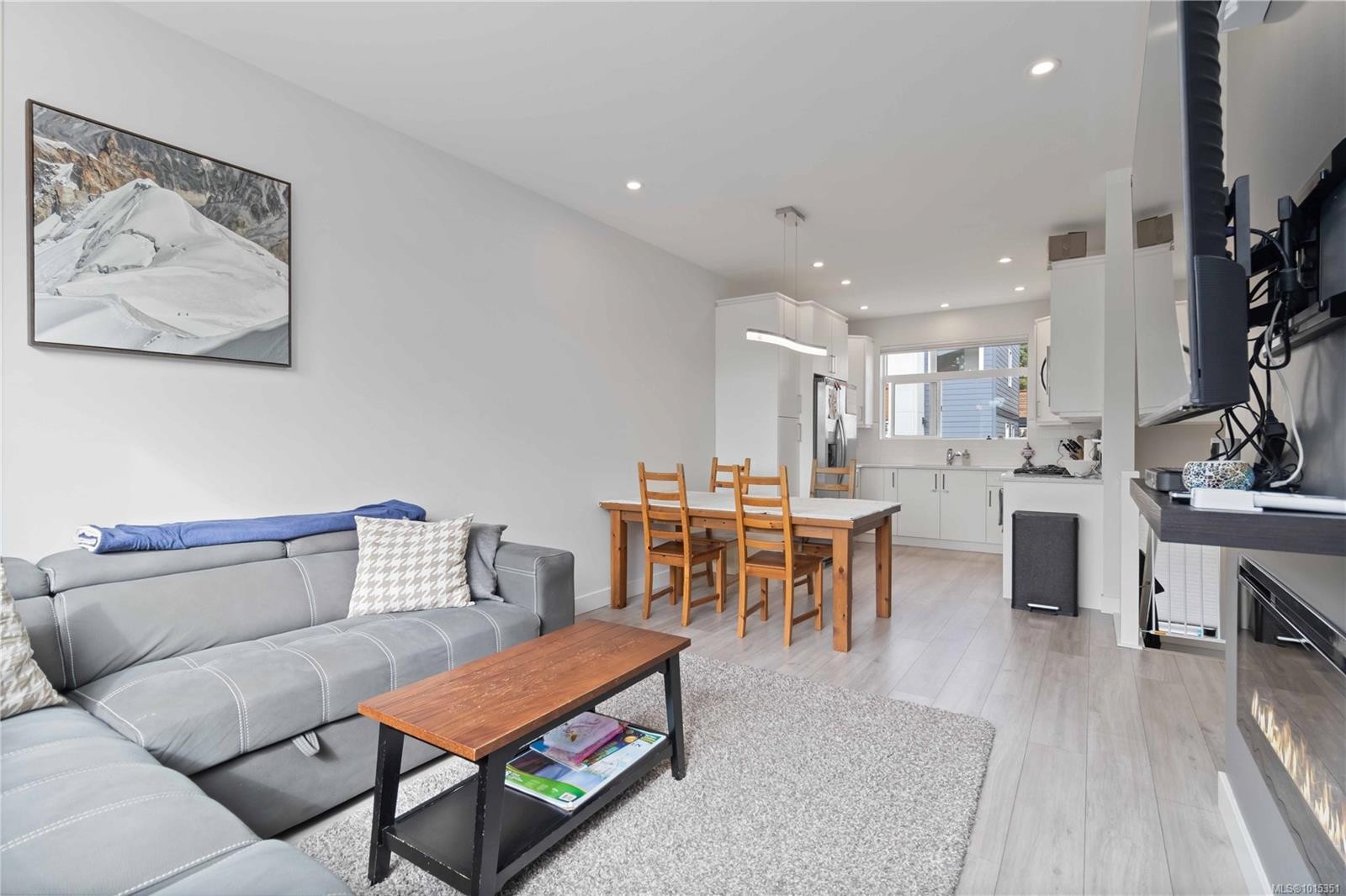 106-3429 Happy Valley Rd, Langford, BC