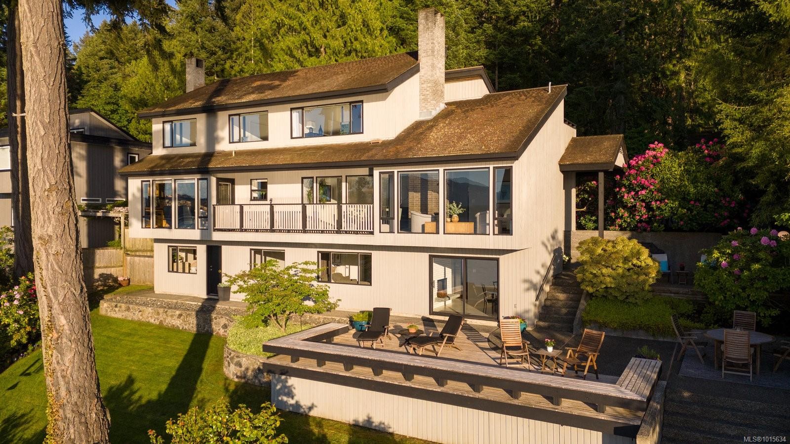 9600 Ardmore Dr, North Saanich, BC