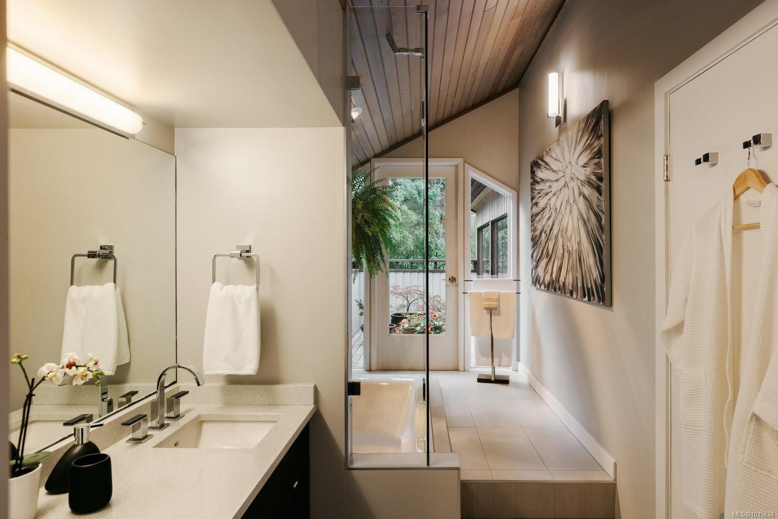 9600 Ardmore Dr, North Saanich, BC