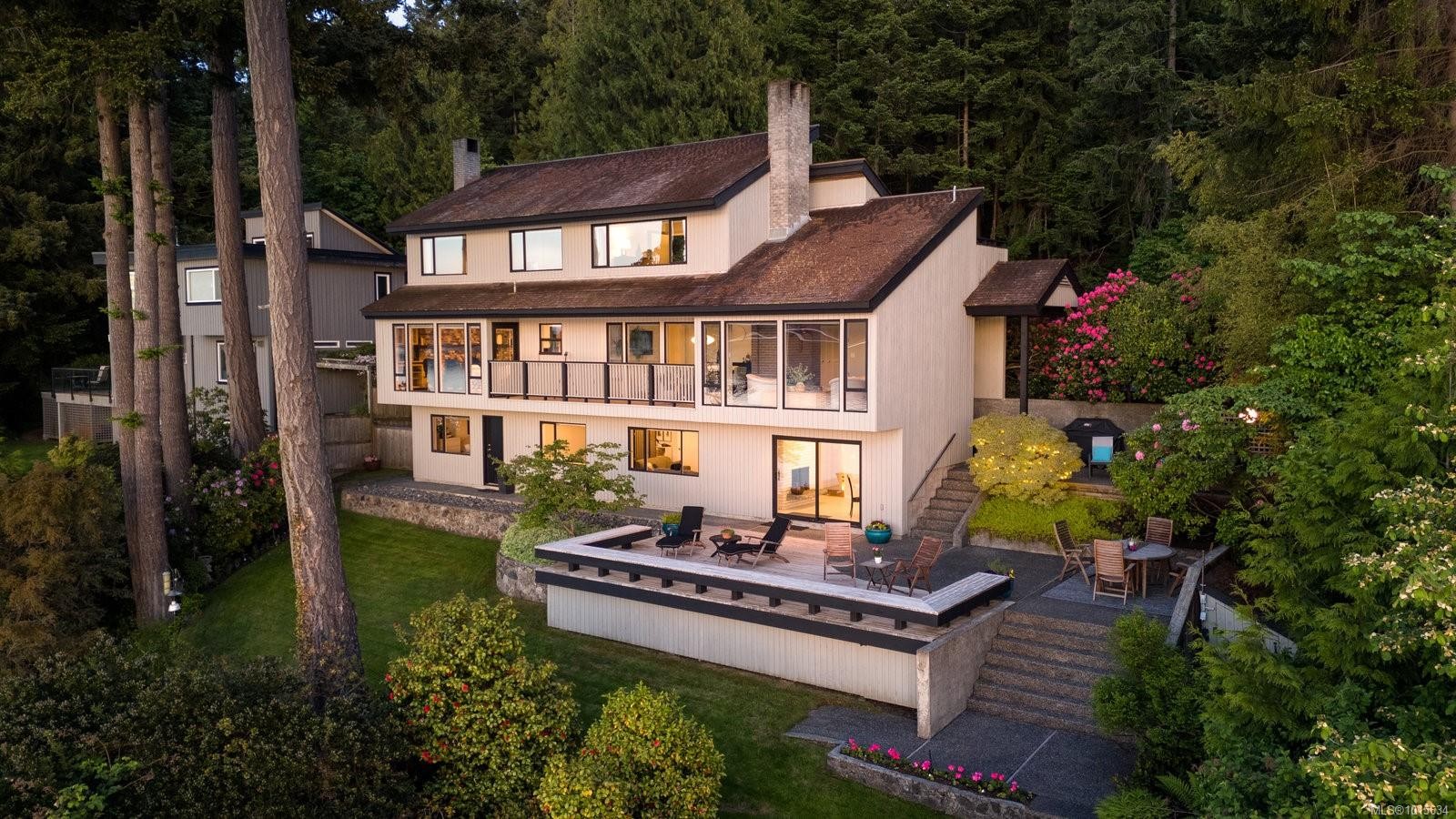 9600 Ardmore Dr, North Saanich, BC