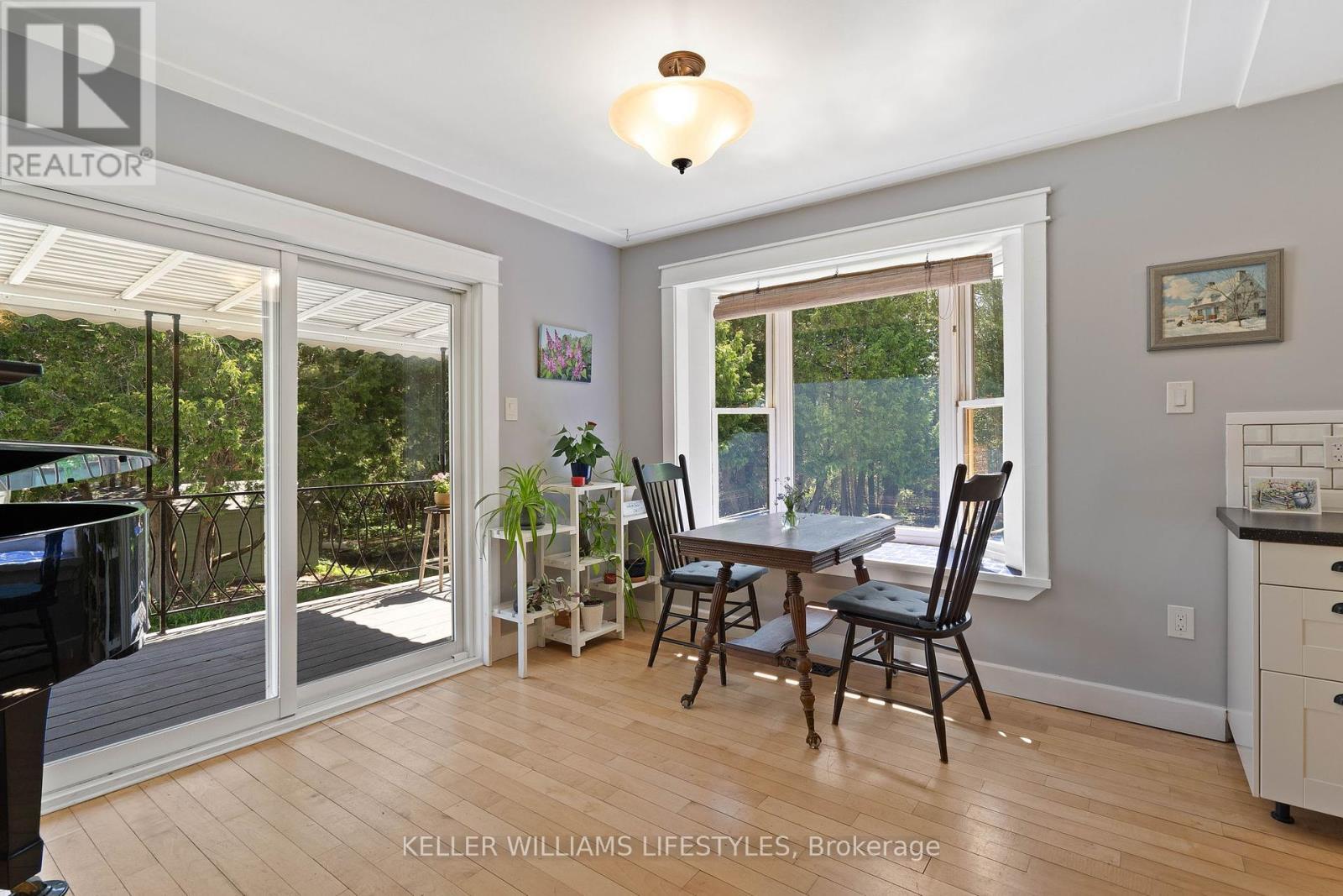 15083 Medway Road, Middlesex Centre, ON - Indoor Photo Showing Dining Room