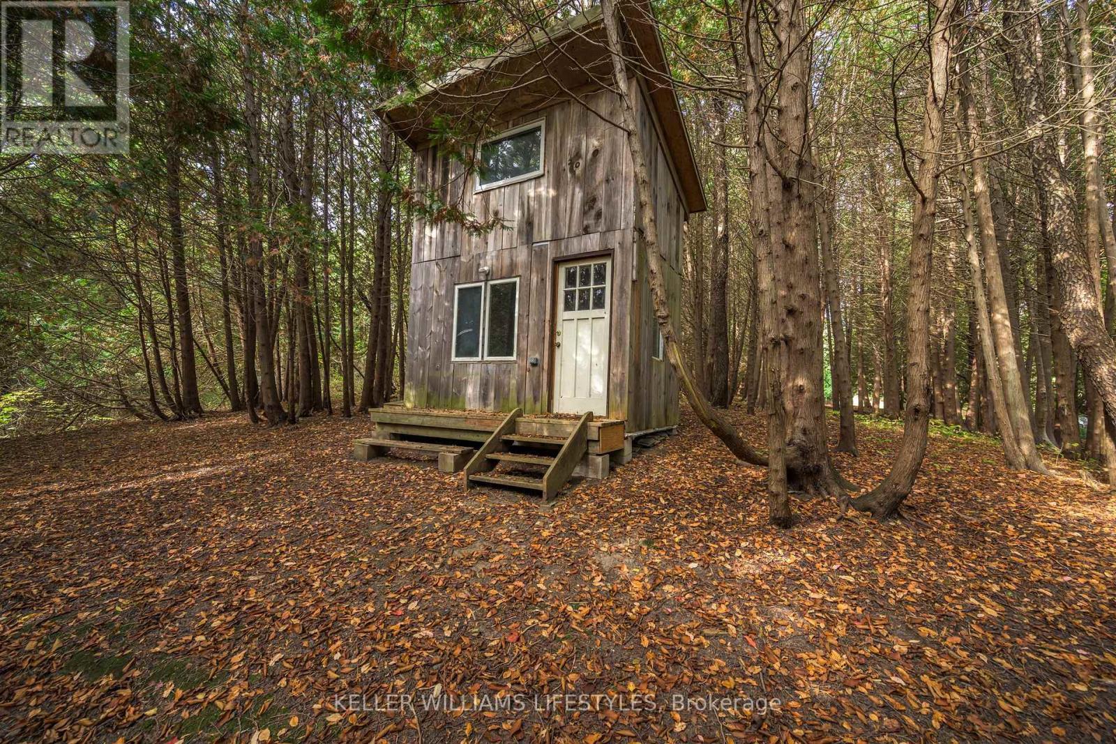 15083 Medway Road, Middlesex Centre, ON - Outdoor