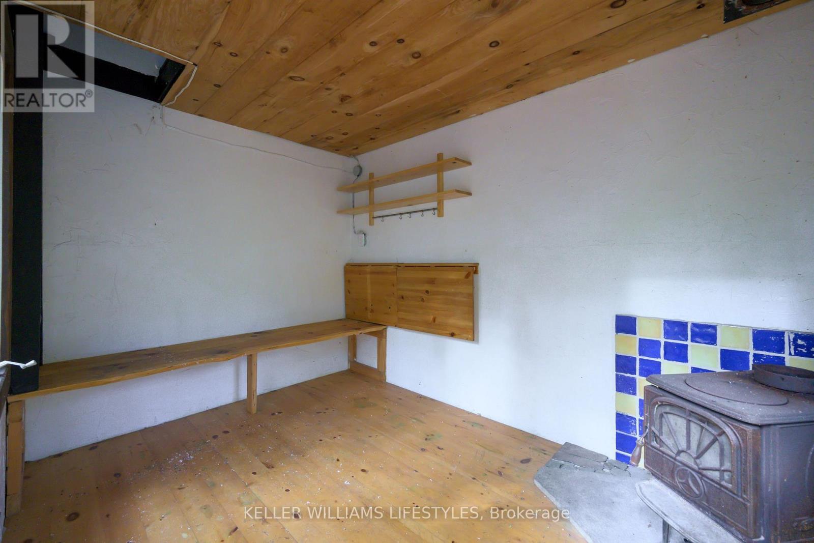 15083 Medway Road, Middlesex Centre, ON - Indoor