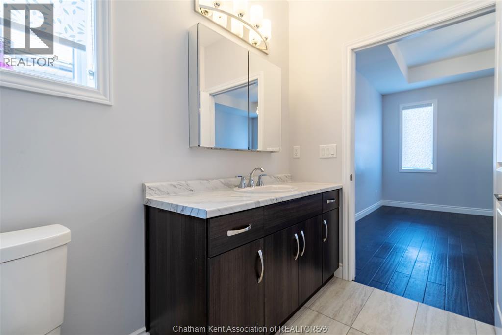 513 Eventide Place, Chatham, ON - Indoor Photo Showing Bathroom