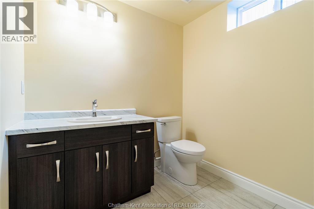 513 Eventide Place, Chatham, ON - Indoor Photo Showing Bathroom