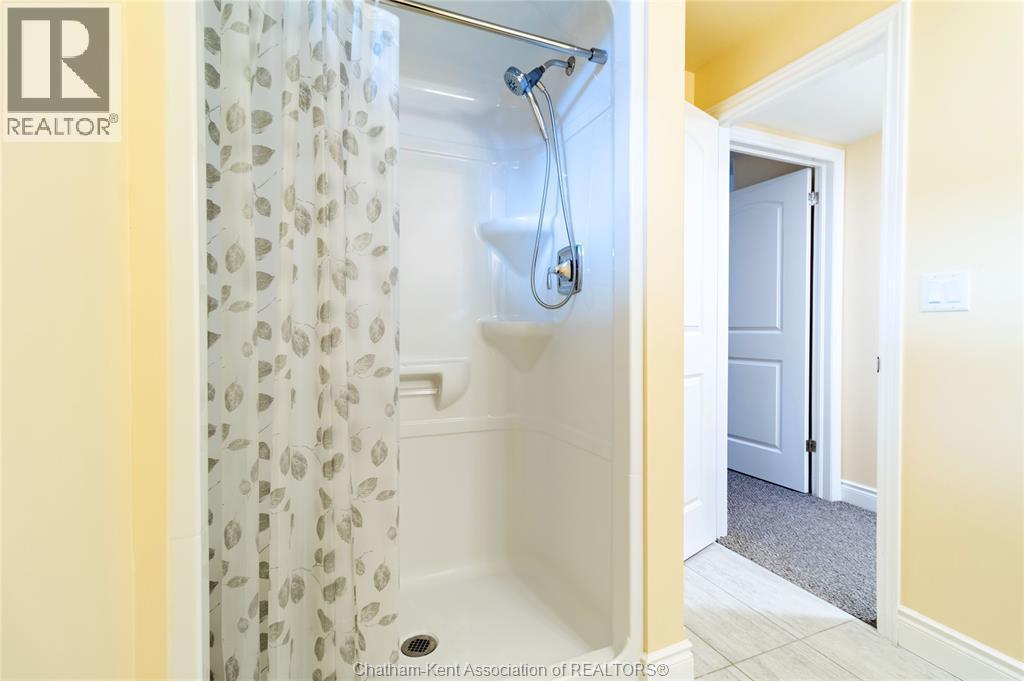 513 Eventide Place, Chatham, ON - Indoor Photo Showing Bathroom