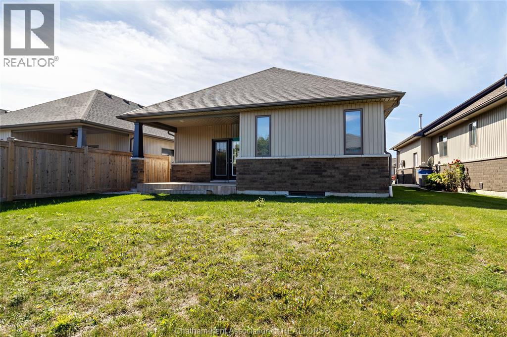 513 Eventide Place, Chatham, ON - Outdoor