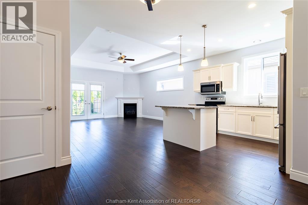 513 Eventide Place, Chatham, ON - Indoor Photo Showing Kitchen
