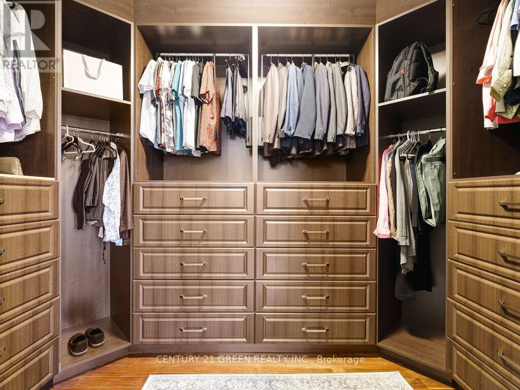 39 Brookhaven Crescent, East Garafraxa, ON - Indoor With Storage