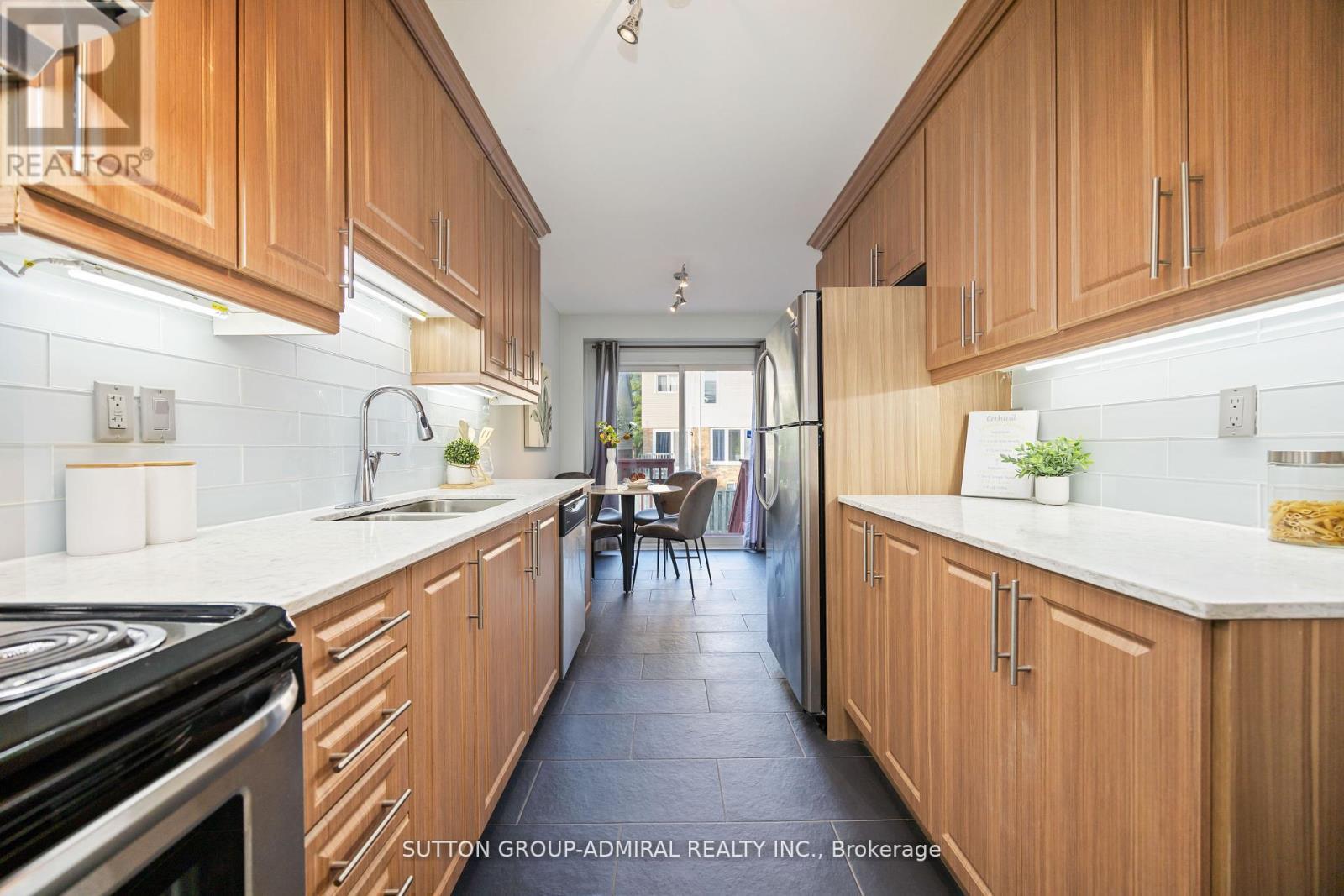 12 Tilburn Place, Toronto, ON - Indoor Photo Showing Kitchen