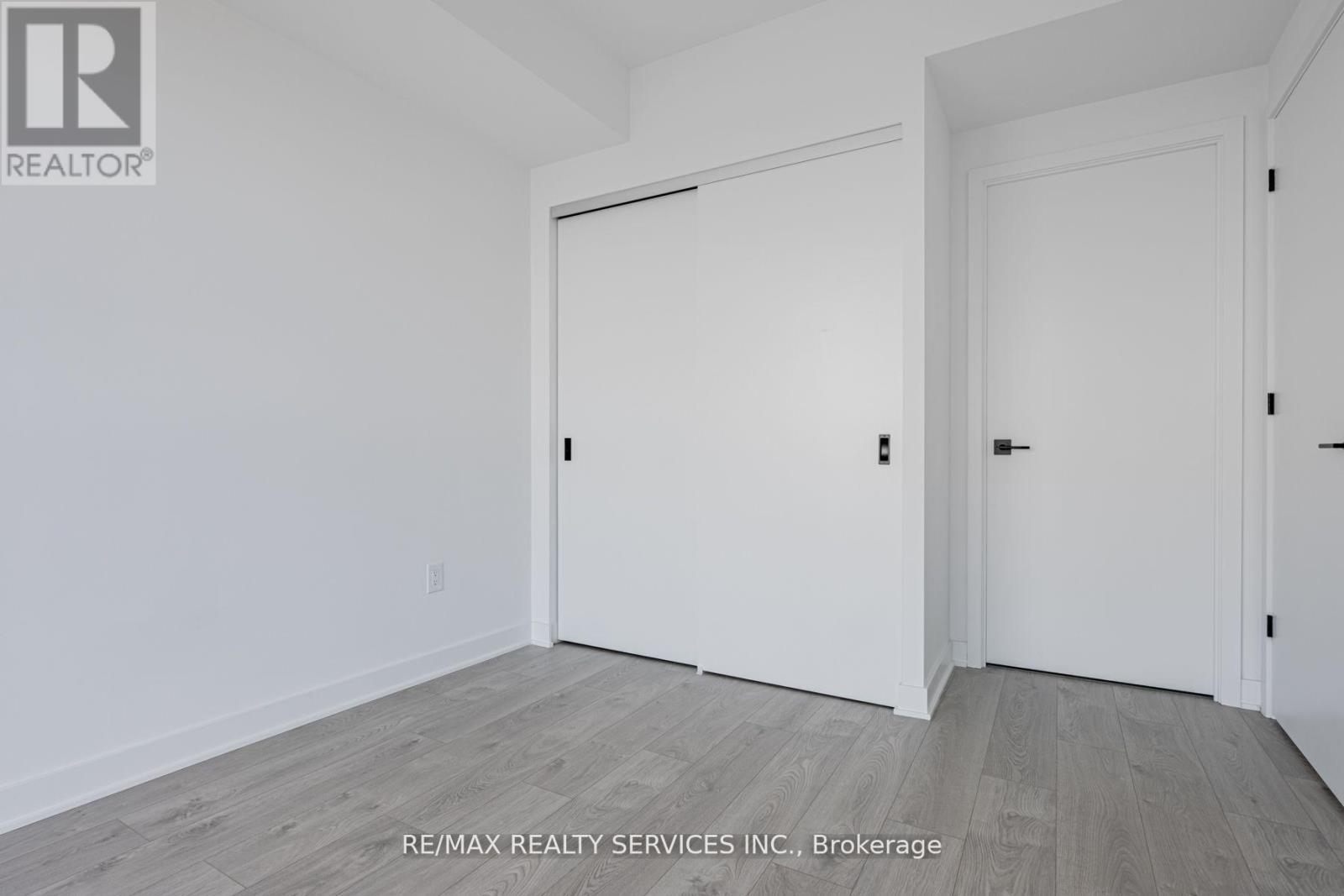 2007 - 36 Zorra Street, Toronto, ON - Indoor Photo Showing Other Room