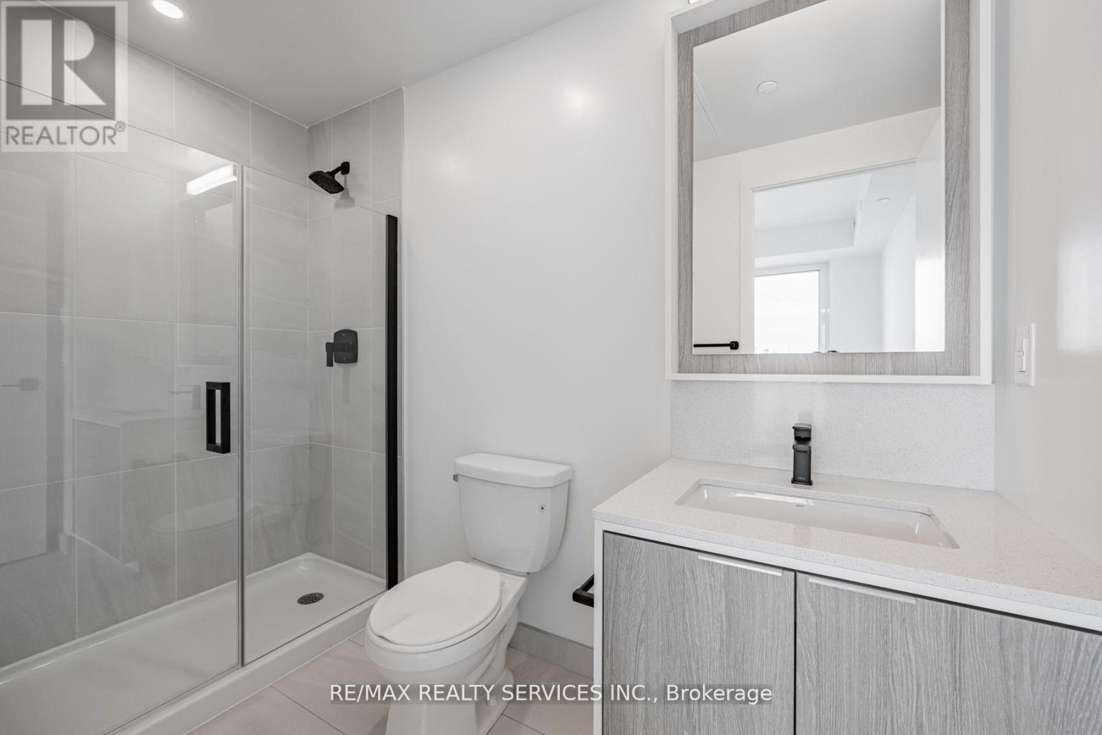 2007 - 36 Zorra Street, Toronto, ON - Indoor Photo Showing Bathroom