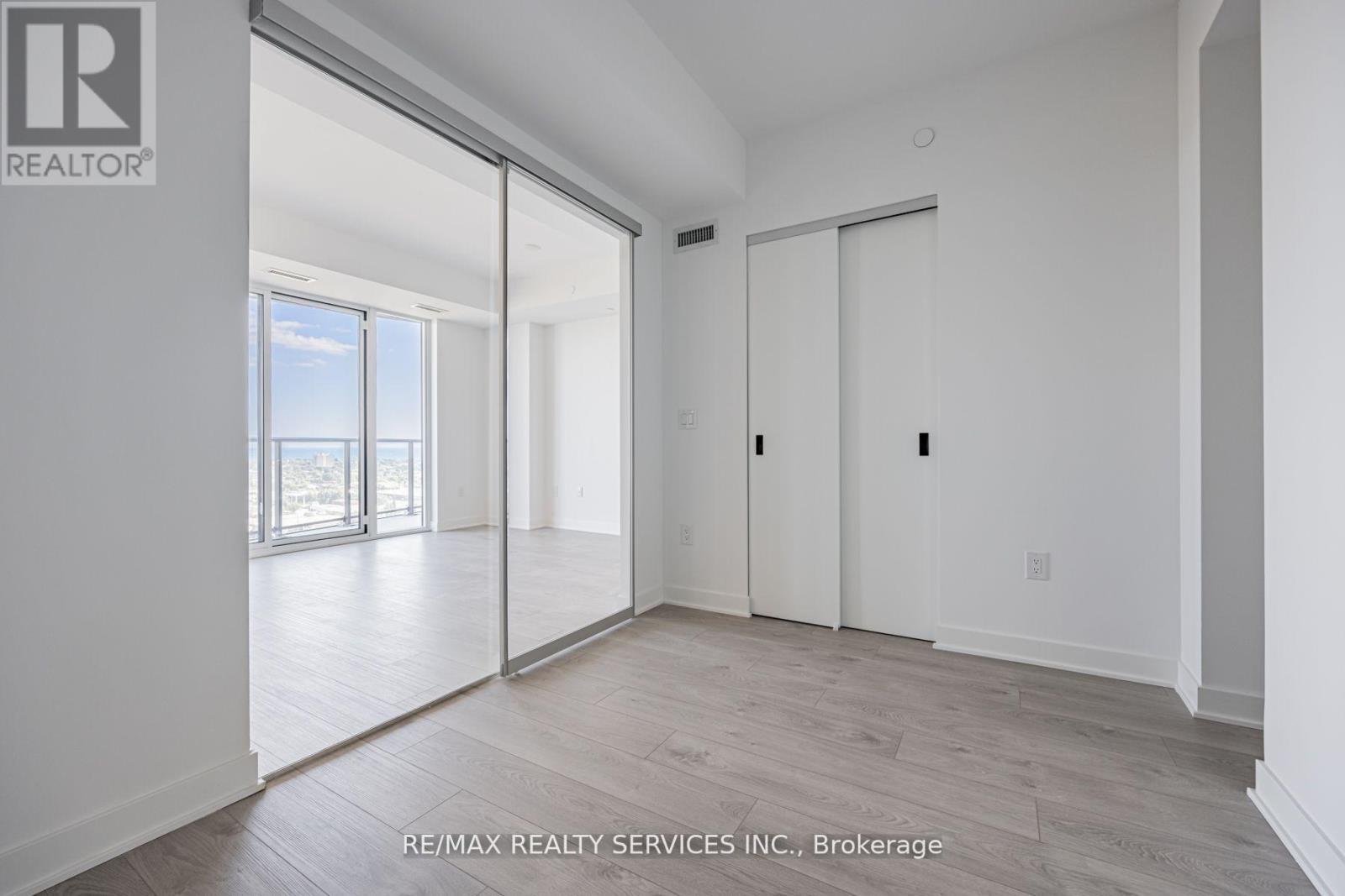 2007 - 36 Zorra Street, Toronto, ON - Indoor Photo Showing Other Room