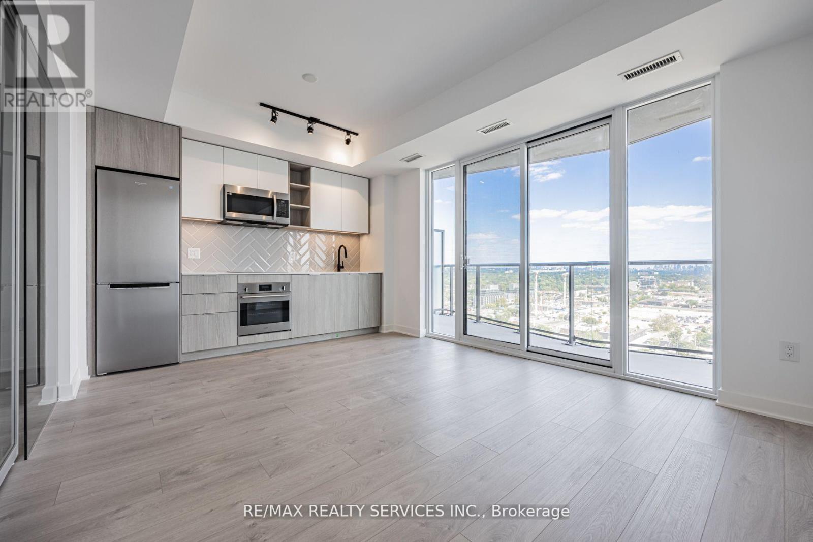 2007 - 36 Zorra Street, Toronto, ON - Indoor Photo Showing Kitchen