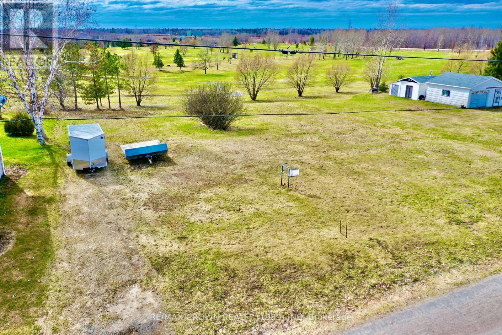 228-232 Ross Road, Smooth Rock Falls (Srf), ON