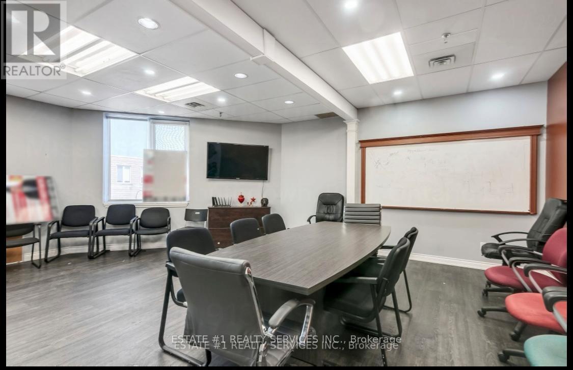 211 - 2359 Royal Windsor Drive, Mississauga, ON