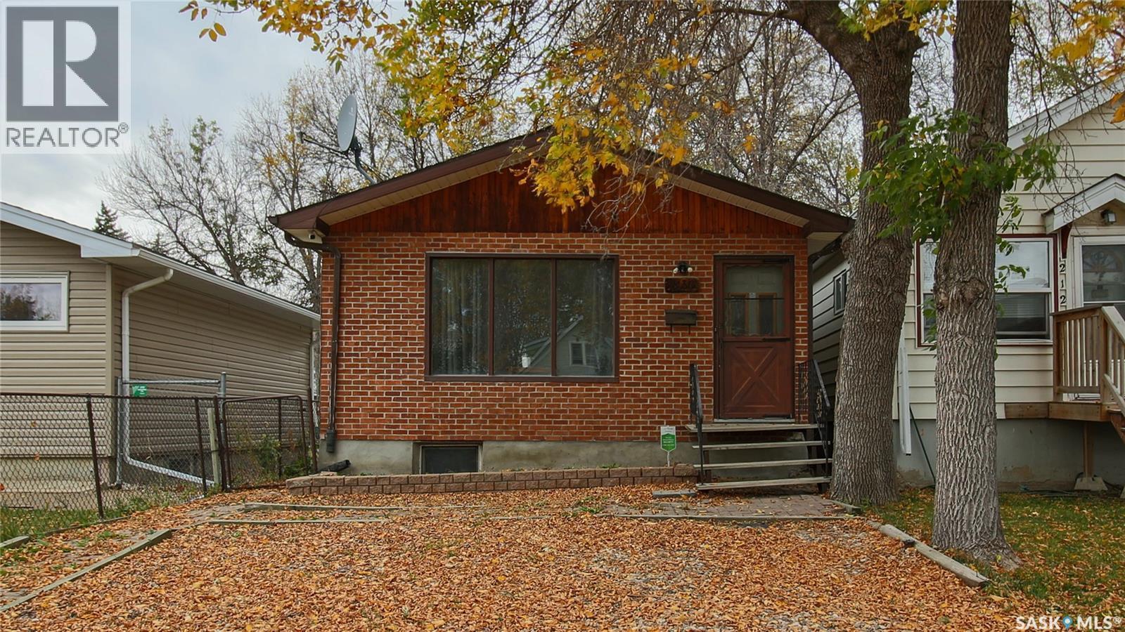 2130 Atkinson Street, Regina, SK - Outdoor With Exterior