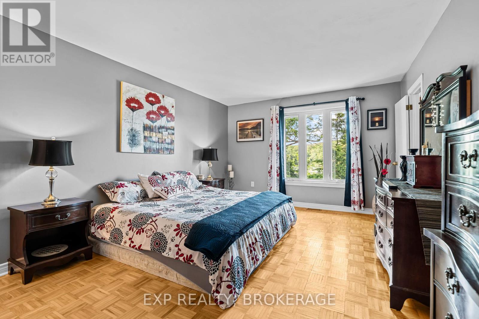 5525 Rideau Road, South Frontenac (Frontenac South), ON - Indoor Photo Showing Bedroom