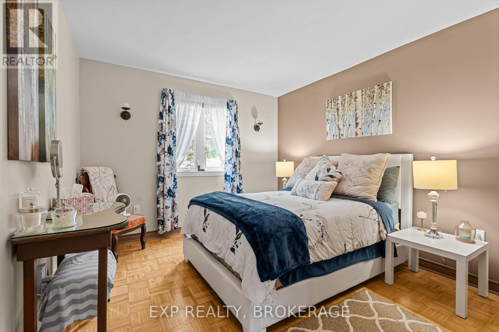 5525 Rideau Road, South Frontenac (Frontenac South), ON - Indoor Photo Showing Bedroom