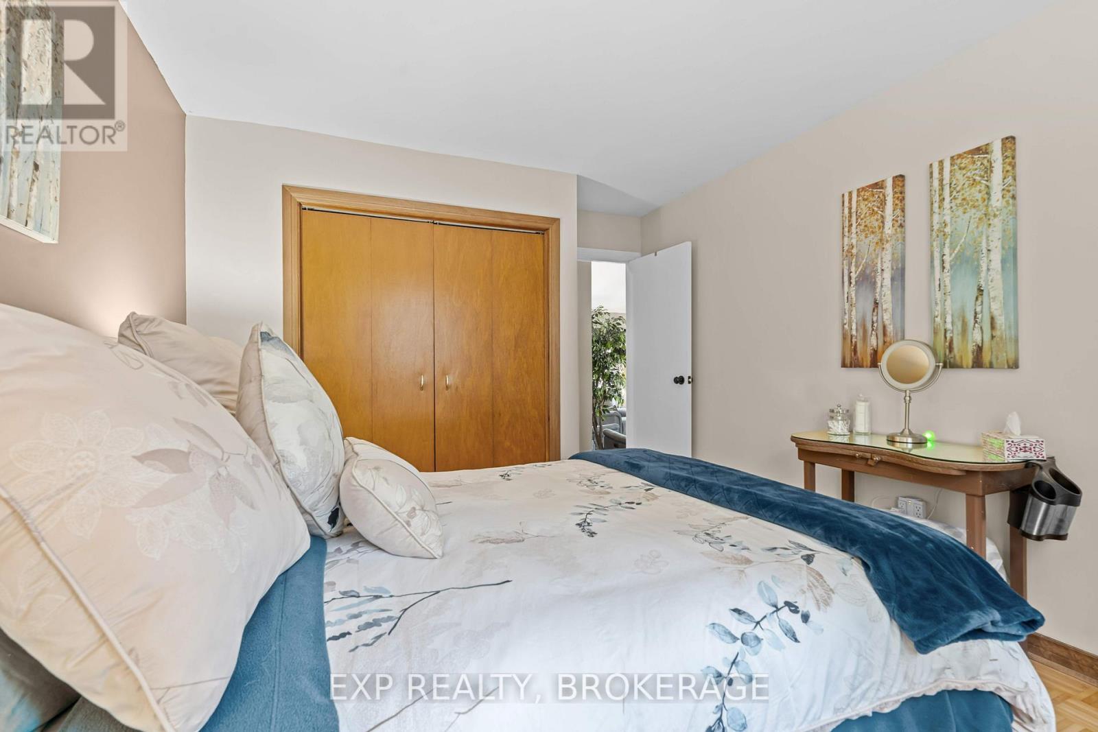 5525 Rideau Road, South Frontenac (Frontenac South), ON - Indoor Photo Showing Bedroom