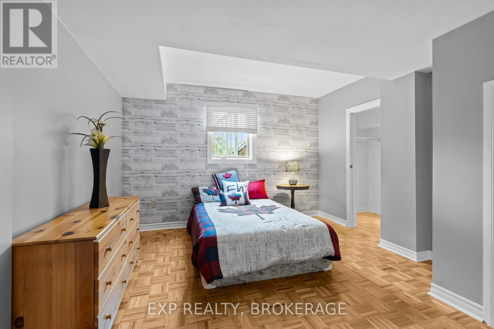 5525 Rideau Road, South Frontenac (Frontenac South), ON - Indoor Photo Showing Bedroom