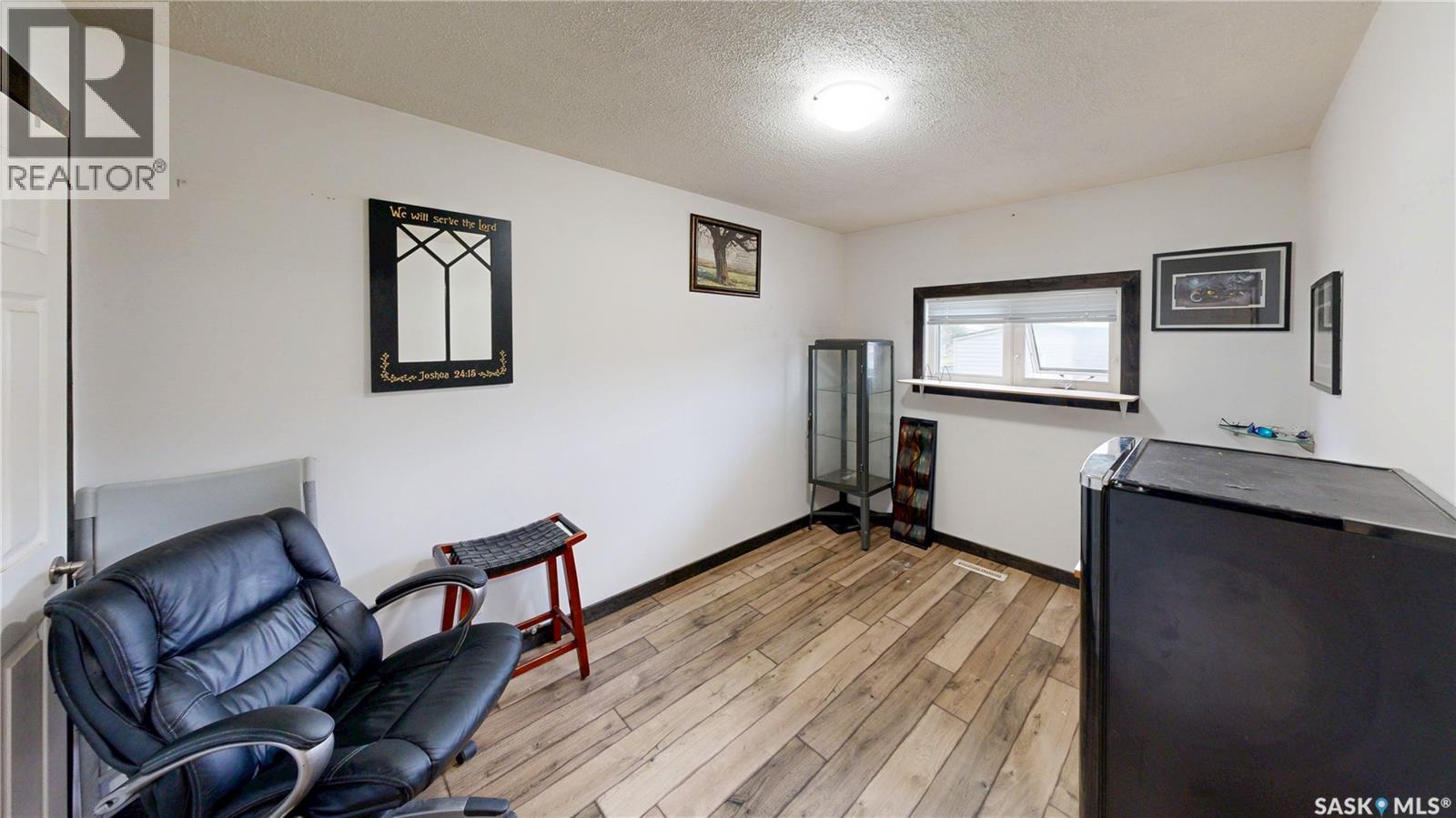 31 Jarvis Street, Qu'Appelle, SK - Indoor