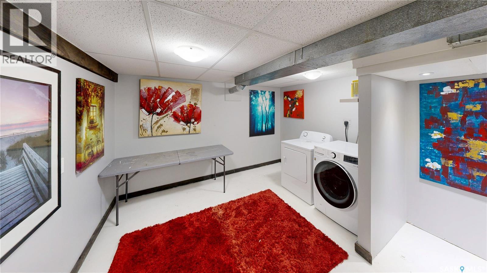 31 Jarvis Street, Qu'Appelle, SK - Indoor Photo Showing Laundry Room