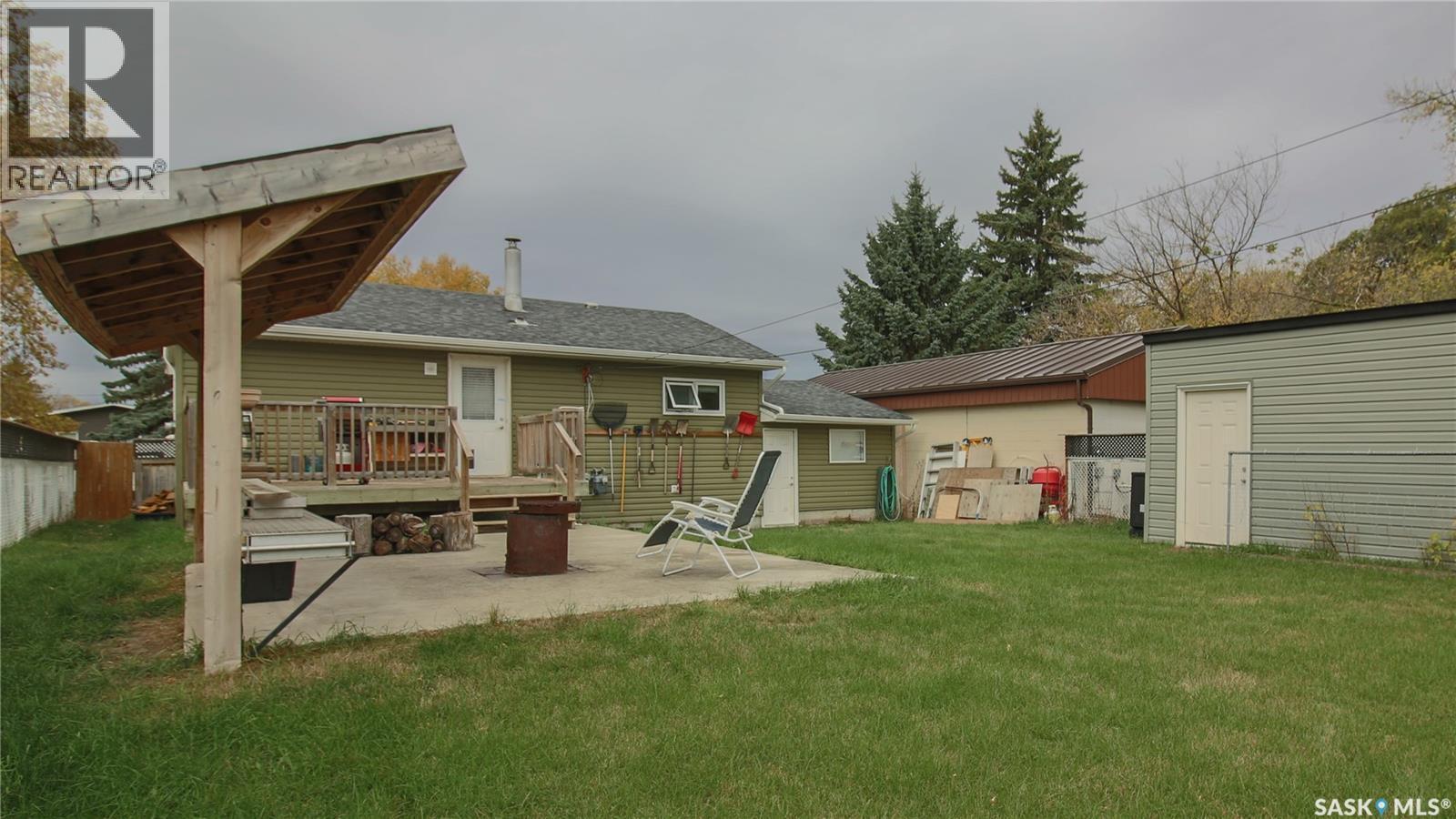 31 Jarvis Street, Qu'Appelle, SK - Outdoor With Deck Patio Veranda