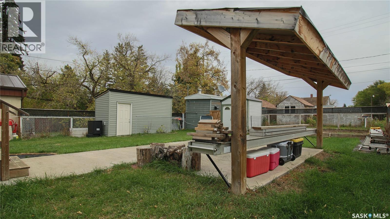 31 Jarvis Street, Qu'Appelle, SK - Outdoor With Deck Patio Veranda