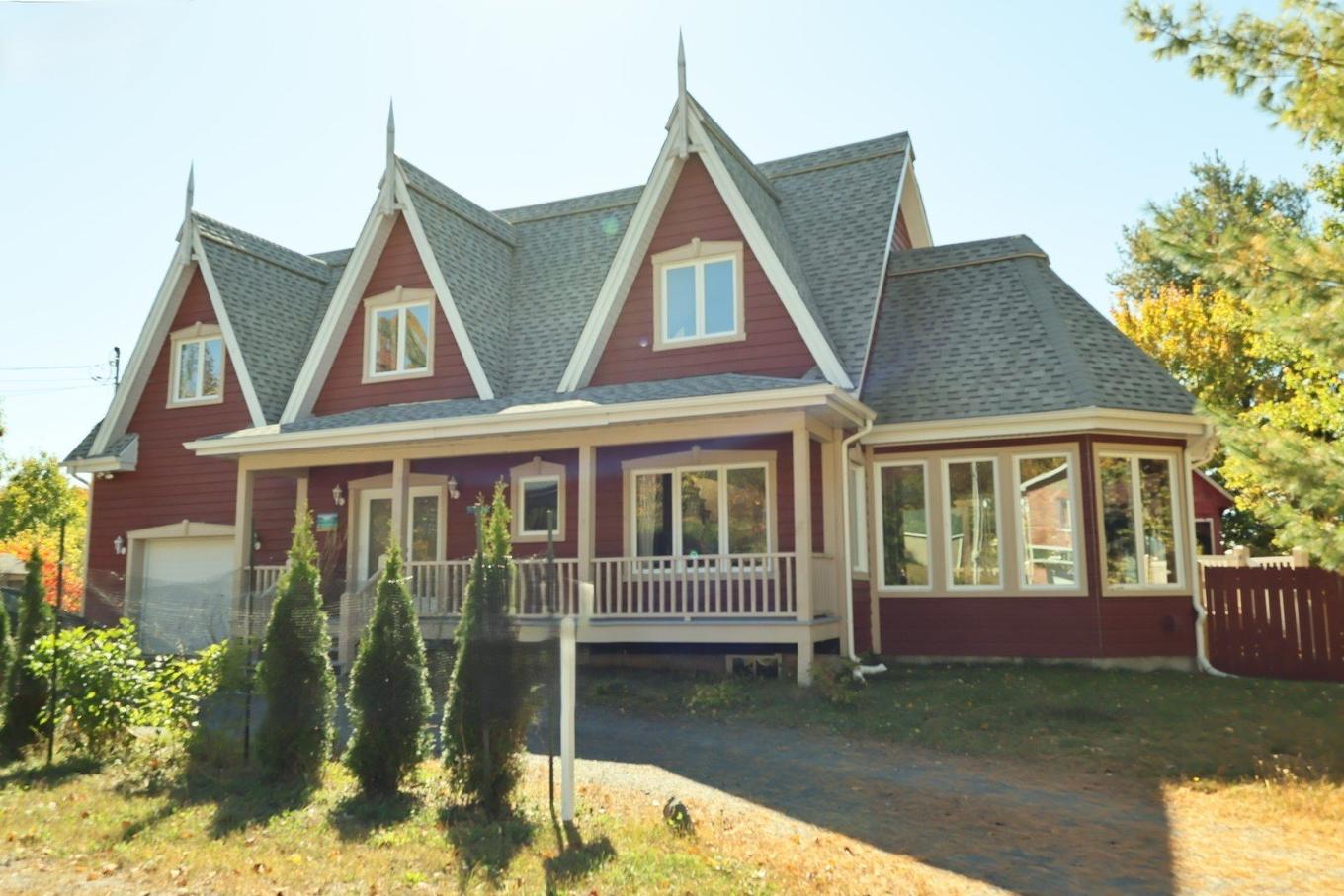 Frontage - 920 Rue Du Boisé, Sainte-Adèle, QC - Outdoor With Deck Patio Veranda With Facade