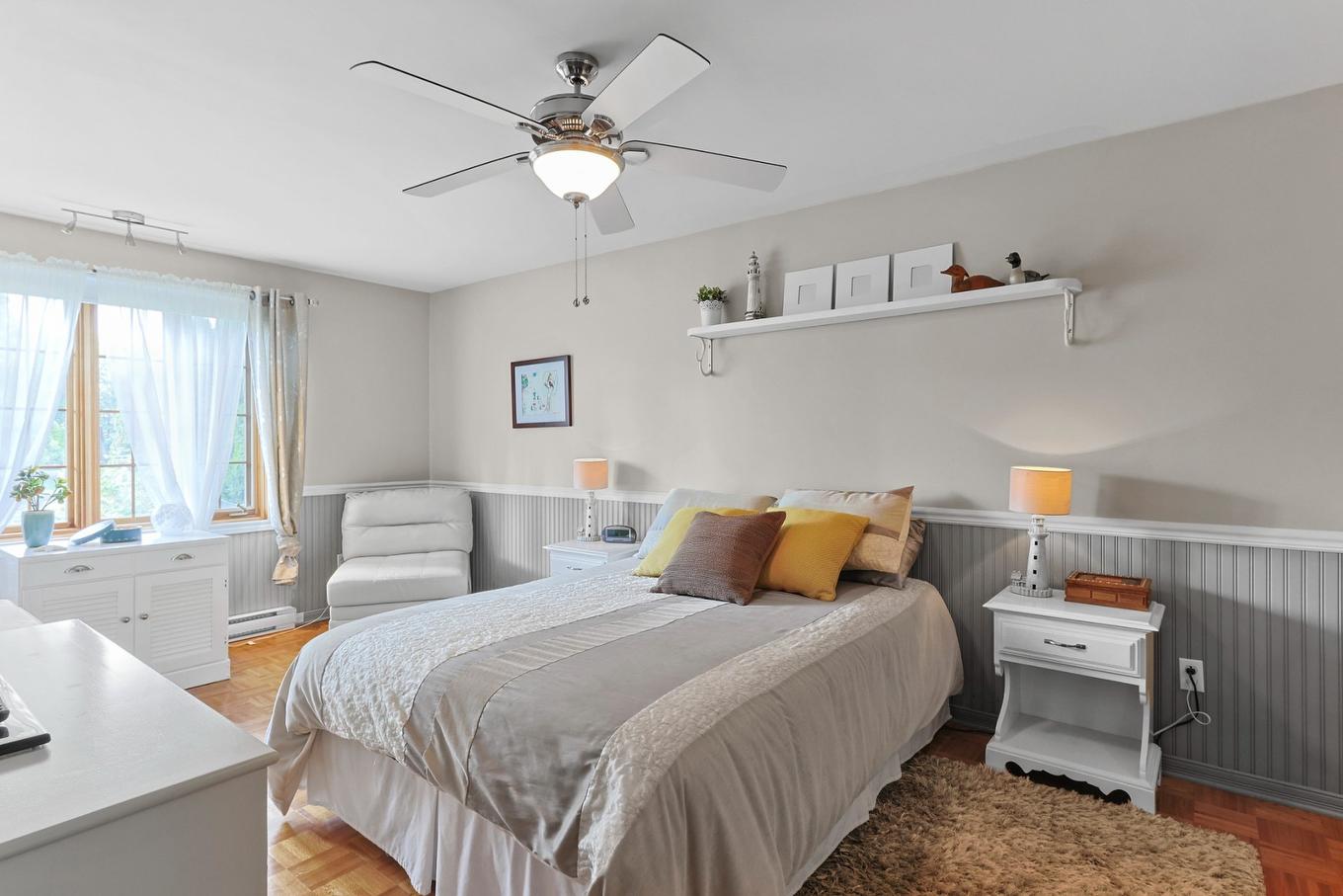 Primary bedroom - 288 Boul. Salaberry N., Châteauguay, QC - Indoor Photo Showing Bedroom