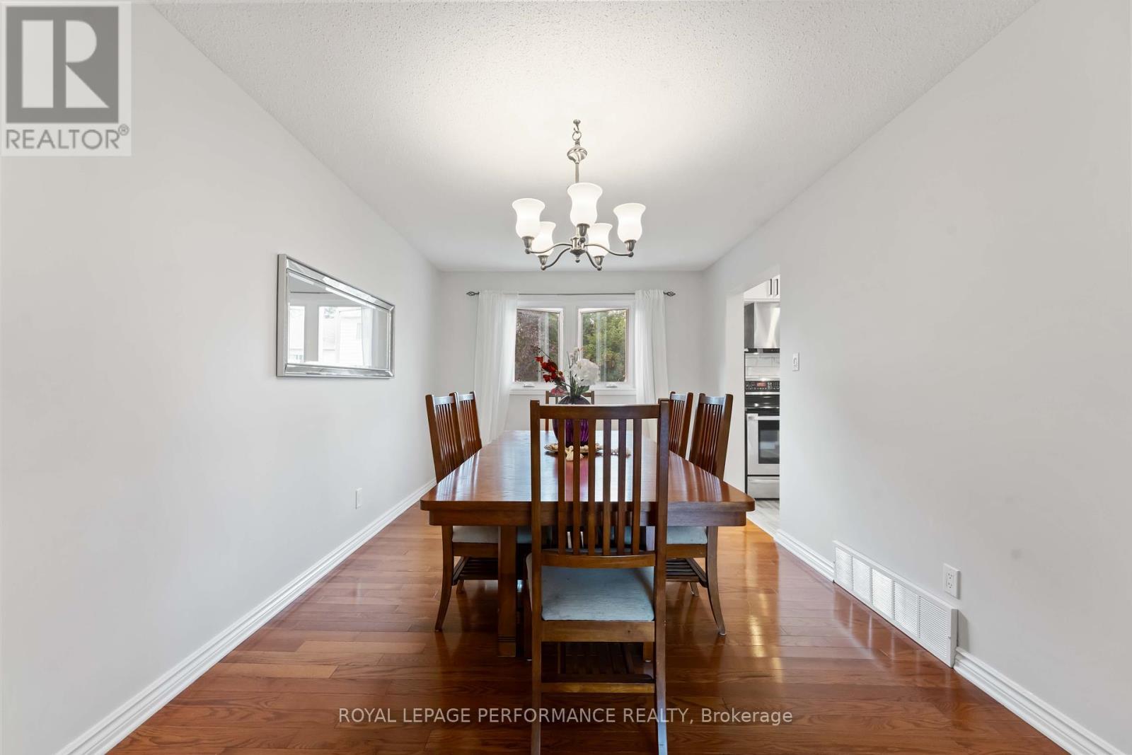 6345 Mattice Avenue N, Ottawa, ON - Indoor Photo Showing Dining Room