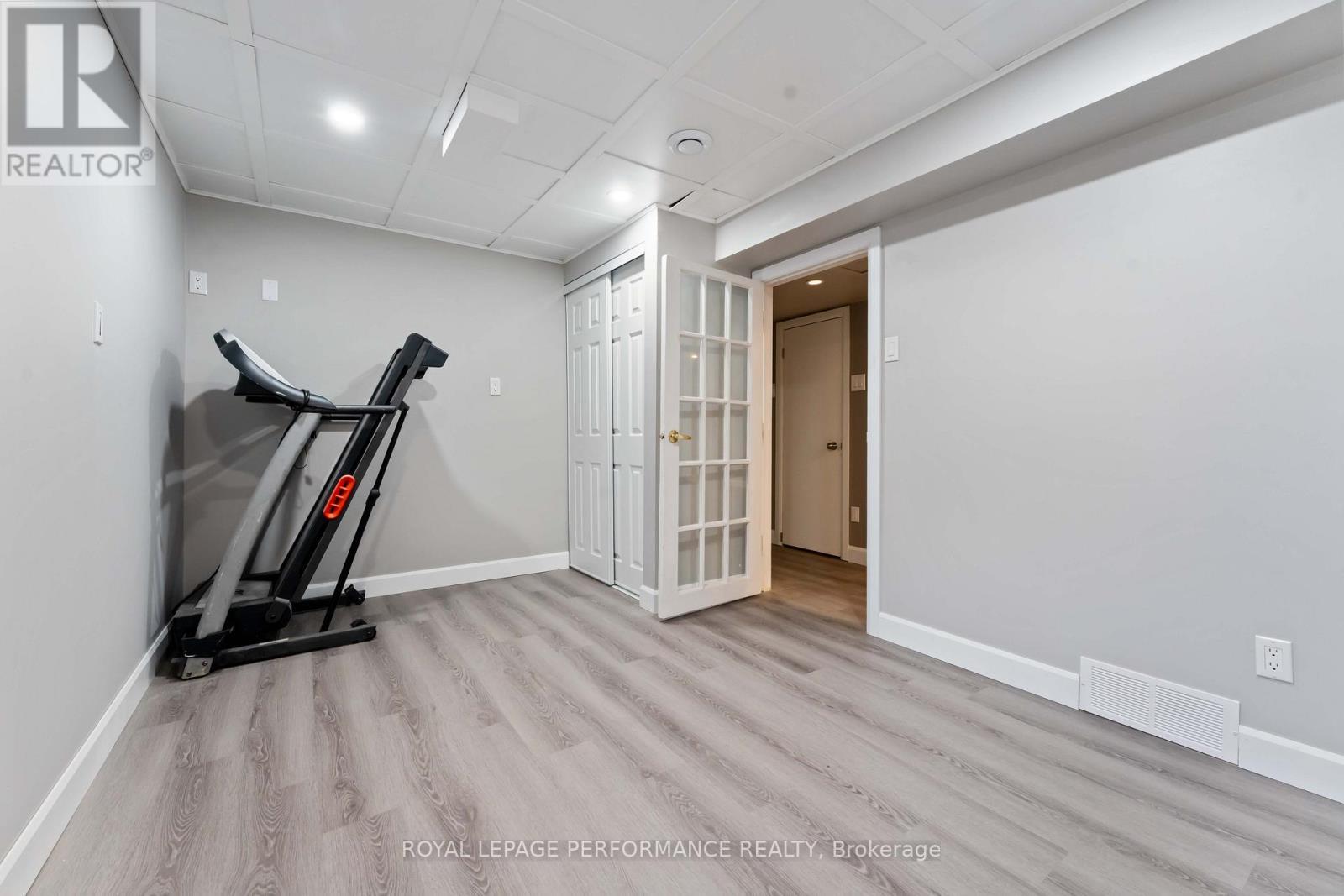 6345 Mattice Avenue N, Ottawa, ON - Indoor Photo Showing Gym Room