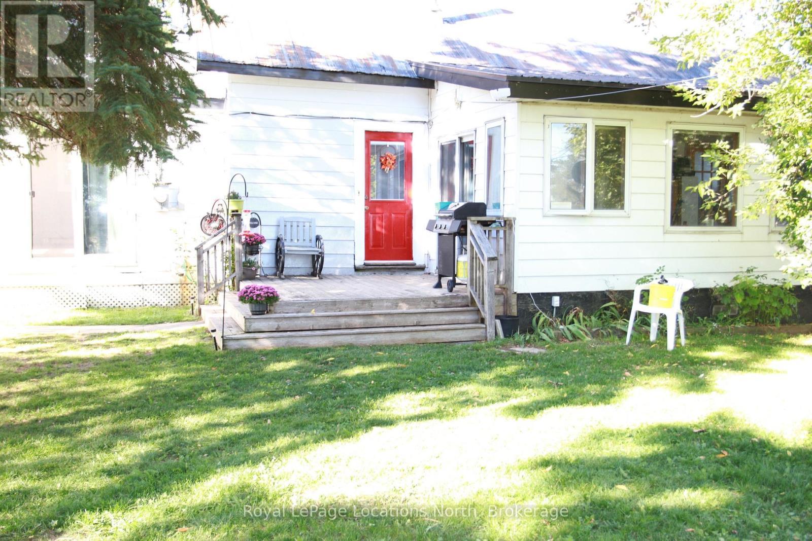 Main entry - 1539 6 Concession N, Clearview, ON - Outdoor