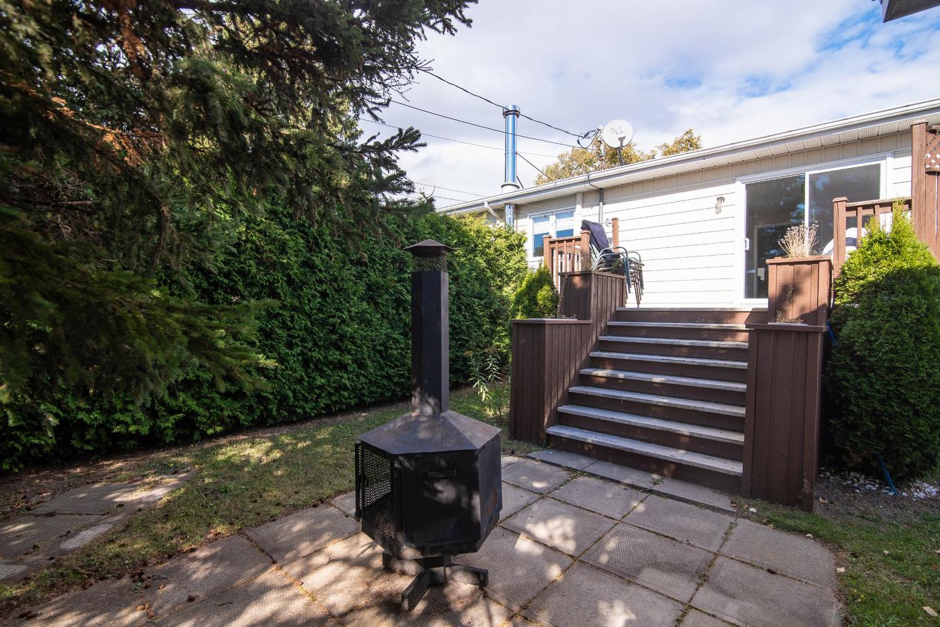 Face arrière - 20 Rue Charles-Eugène-Dubé, Rivière-Du-Loup, QC - Outdoor