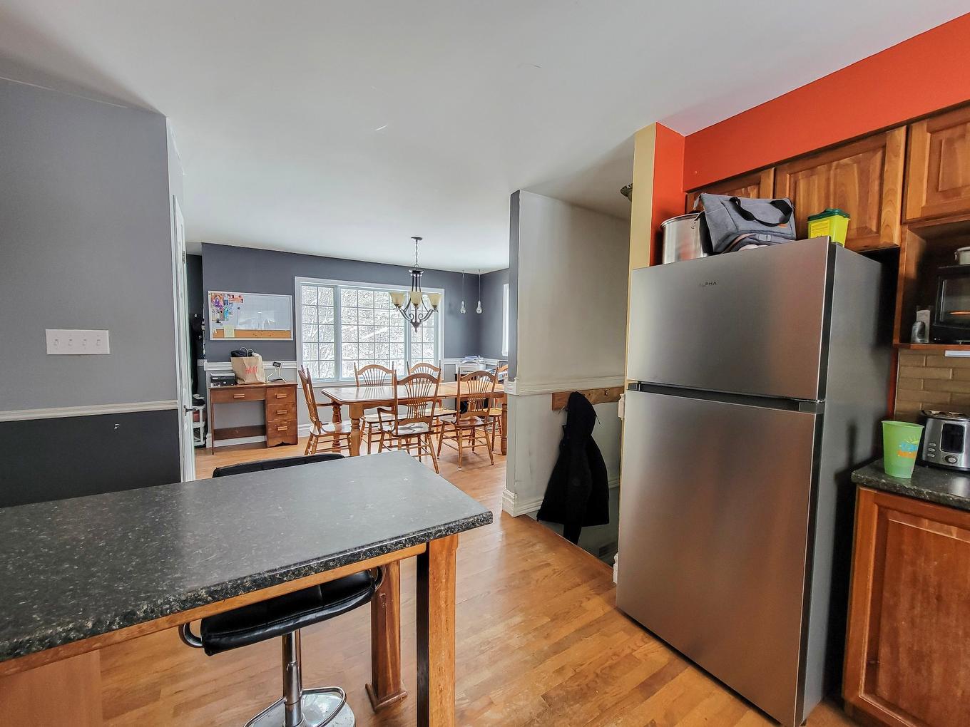 Cuisine - 520 Ch. De Dunany, Lachute, QC - Indoor Photo Showing Kitchen