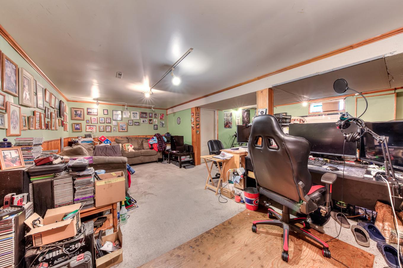 Basement - 20 Rue Réginald-Brown, Kirkland, QC - Indoor