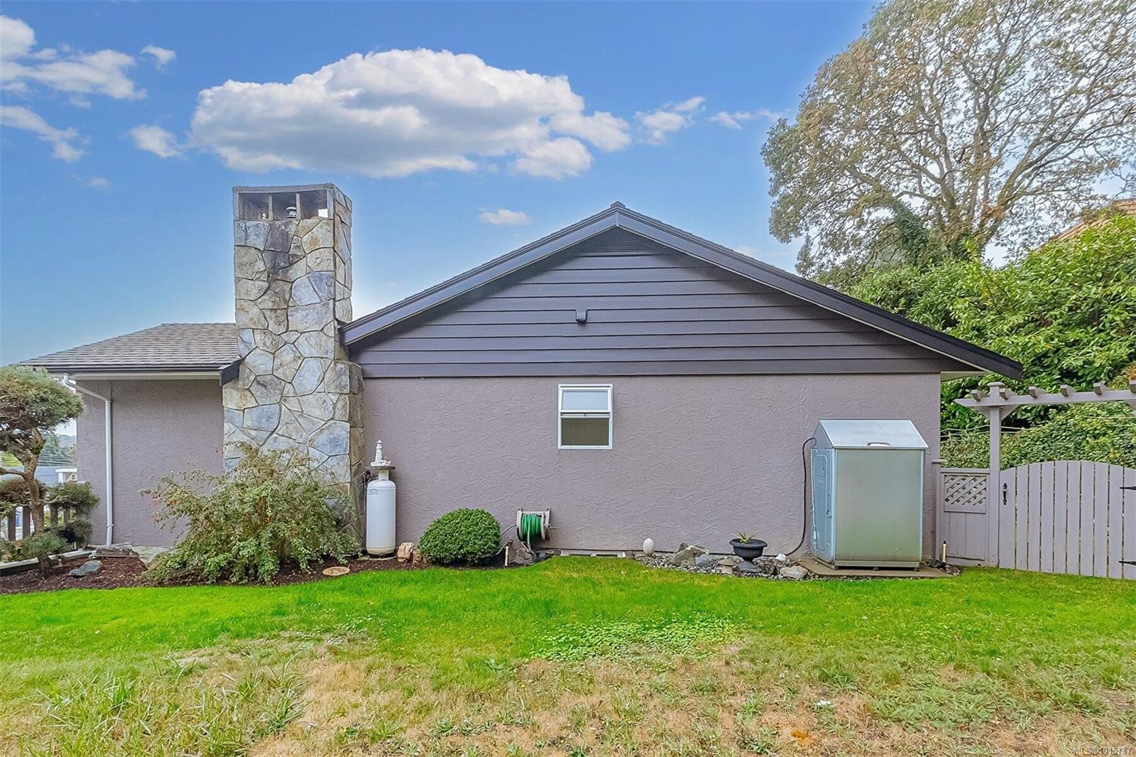 3572 Cedar Hill Rd, Saanich, BC