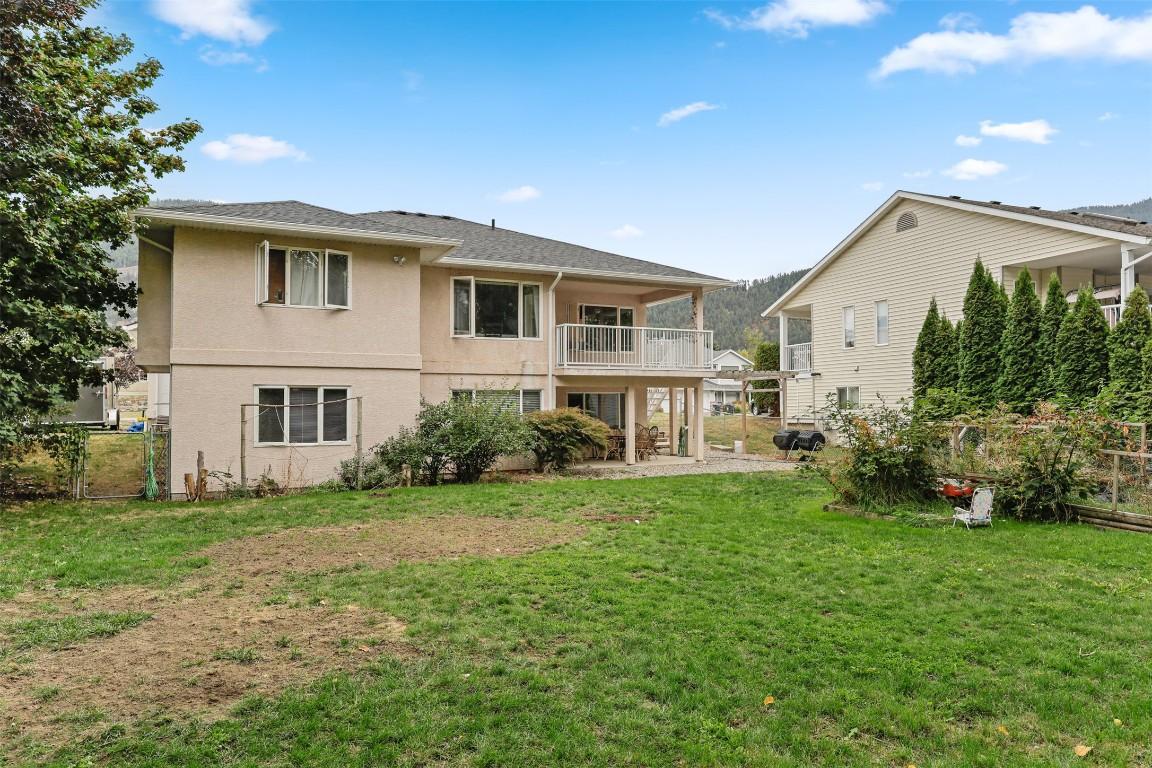 360 Juniper Street, Chase, BC - Outdoor