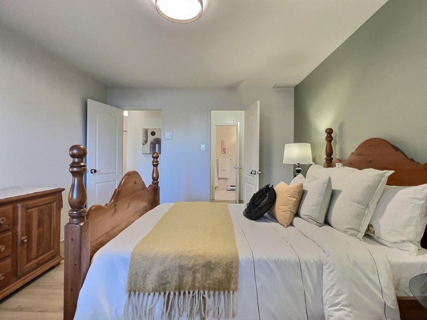 Chambre à coucher principale - 109-100 Boul. J.-S.-Archambault, Terrebonne (Terrebonne), QC - Indoor Photo Showing Bedroom