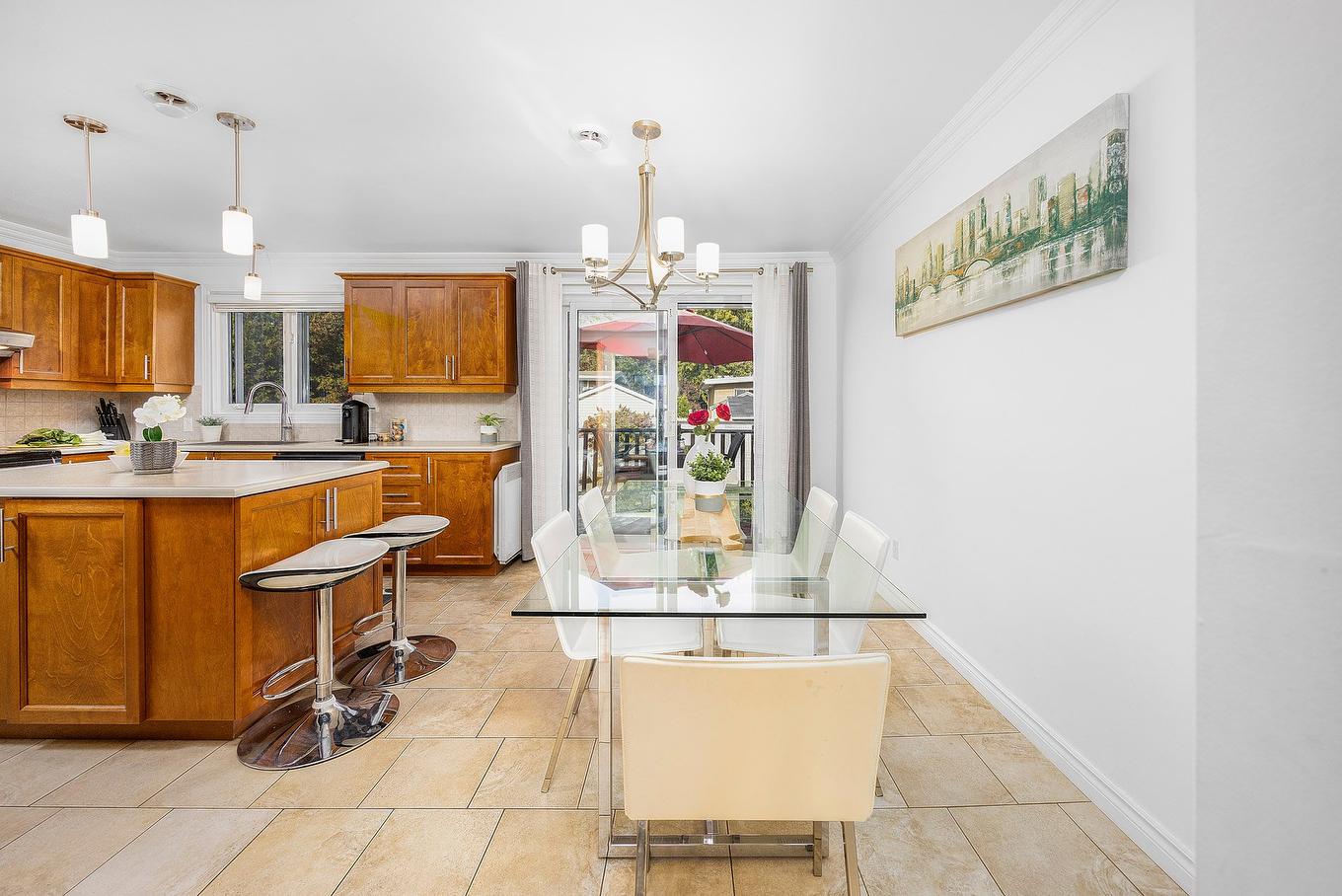 Dining room - 447 Boul. Samson, Laval (Sainte-Dorothée), QC - Indoor