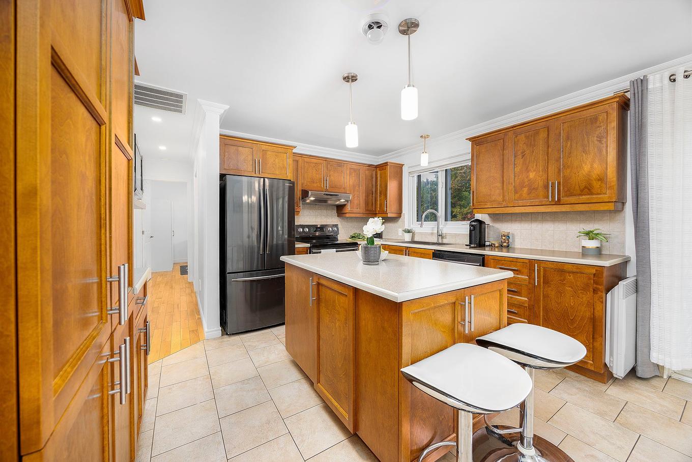 Kitchen - 447 Boul. Samson, Laval (Sainte-Dorothée), QC - Indoor Photo Showing Kitchen