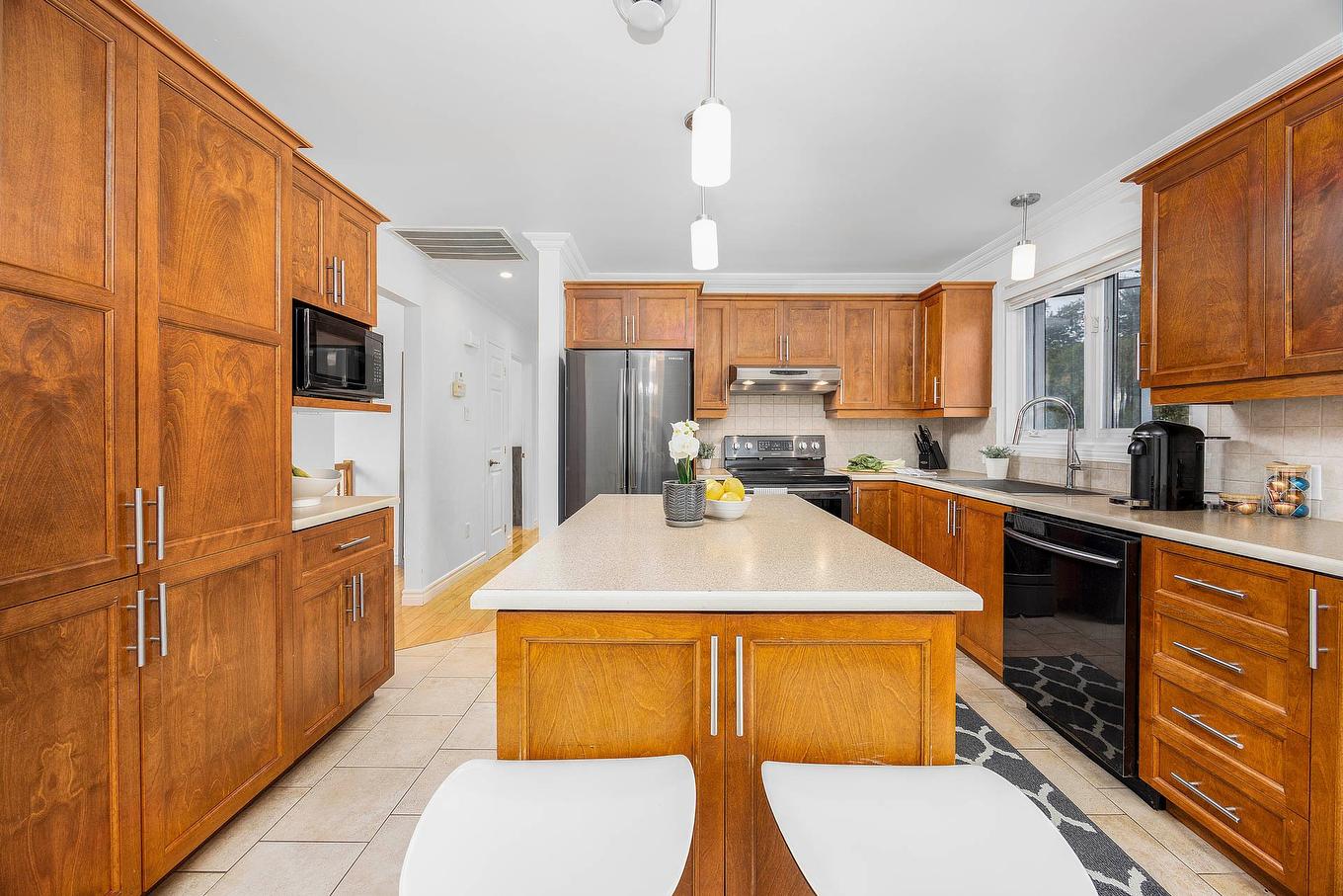 Kitchen - 447 Boul. Samson, Laval (Sainte-Dorothée), QC - Indoor Photo Showing Kitchen